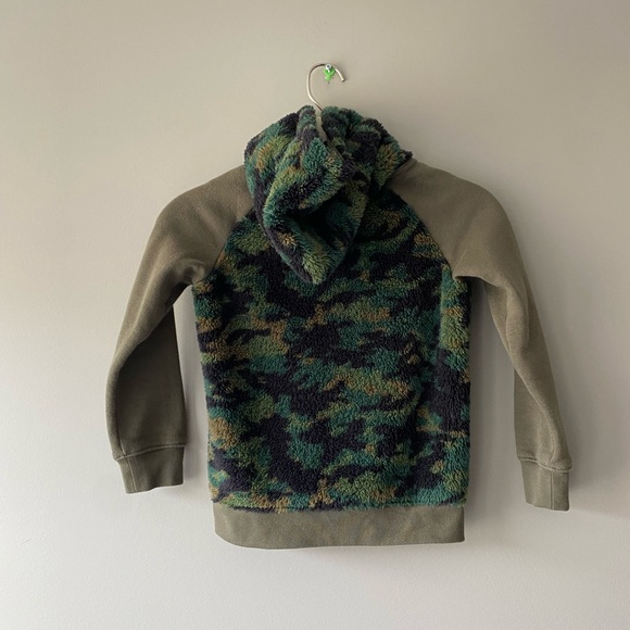 Nike Kids Boy's Fleece Camo Pullover Hoodie size small camouflage basketball - Picture 3 of 7